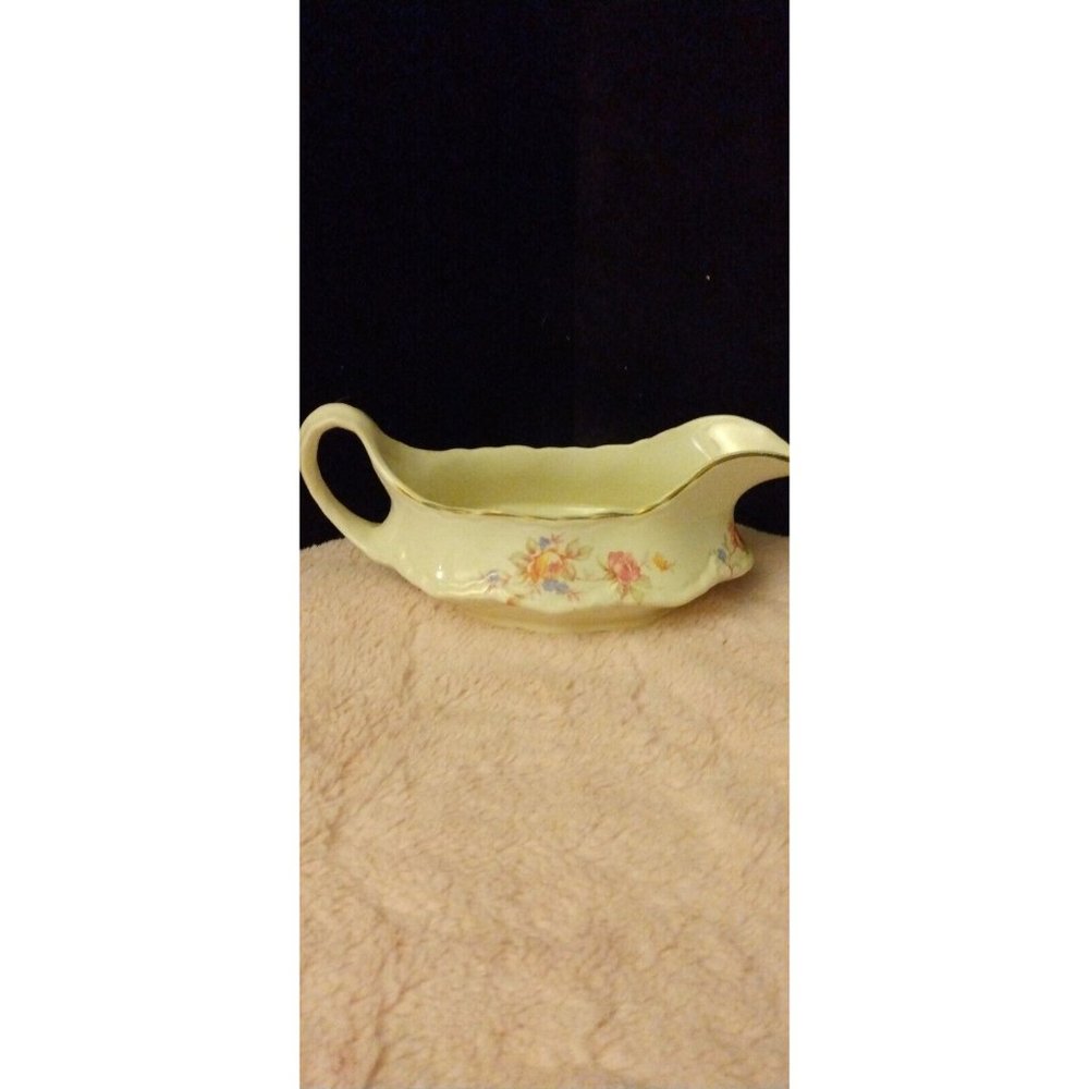 Floral theme Gravy Boat By Homer Laughlin Gold trim Made in USA
